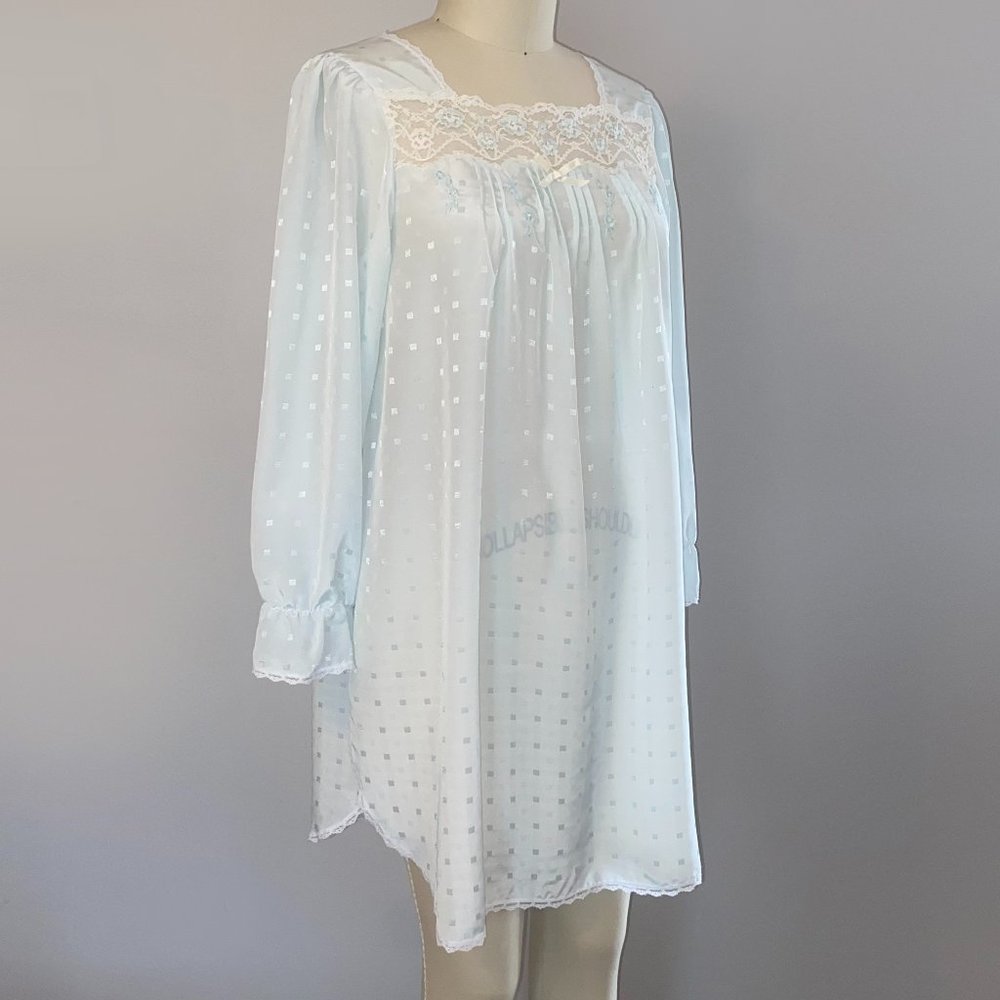 Vintage 1970s Square Neck Nightgown